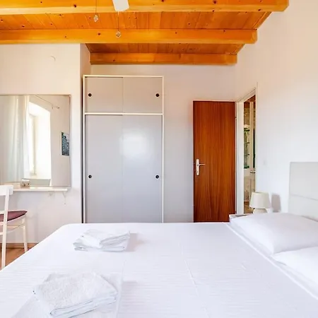 Pinta Apartment
