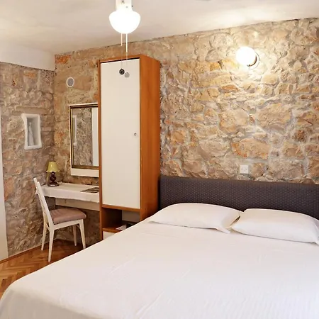 Pinta Apartment *