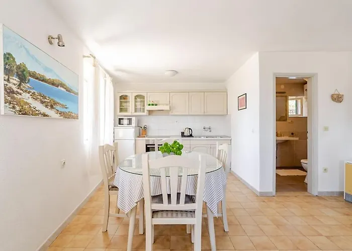 Pinta Appartement Lumbarda